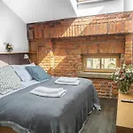 Stradom15 公寓式酒店